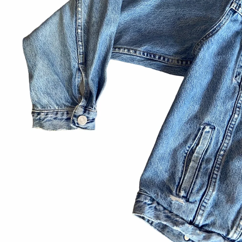 Gap Denim Vintage Distressed Jean Jacket sz XL